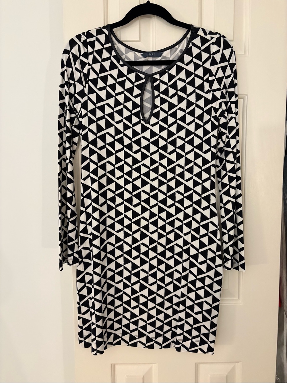 Tart Black & White Geometric Long Sleeve Keyhole Dress